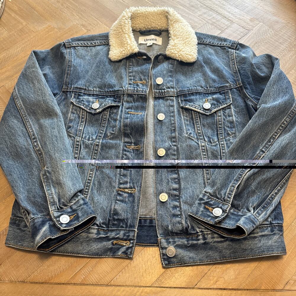 EUC Unveil Faux fur Sherpa Collar Jean Jacket Blue Size SMALL Y2K